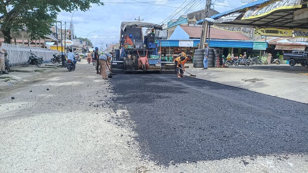 Salah satu jalan yang diperbaiki oleh Dinas PUPR Pekanbaru.