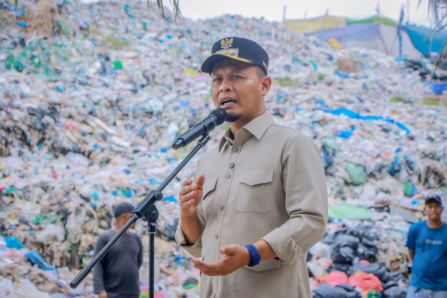 Wali Kota Pekanbaru Tinjau TPA Muara Fajar, Minta Camat-Lurah Serius Kendalikan Sampah