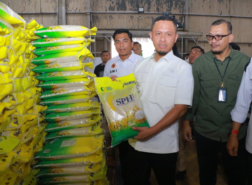 Harga Stabil, Pedagang Terbantu Beras SPHP