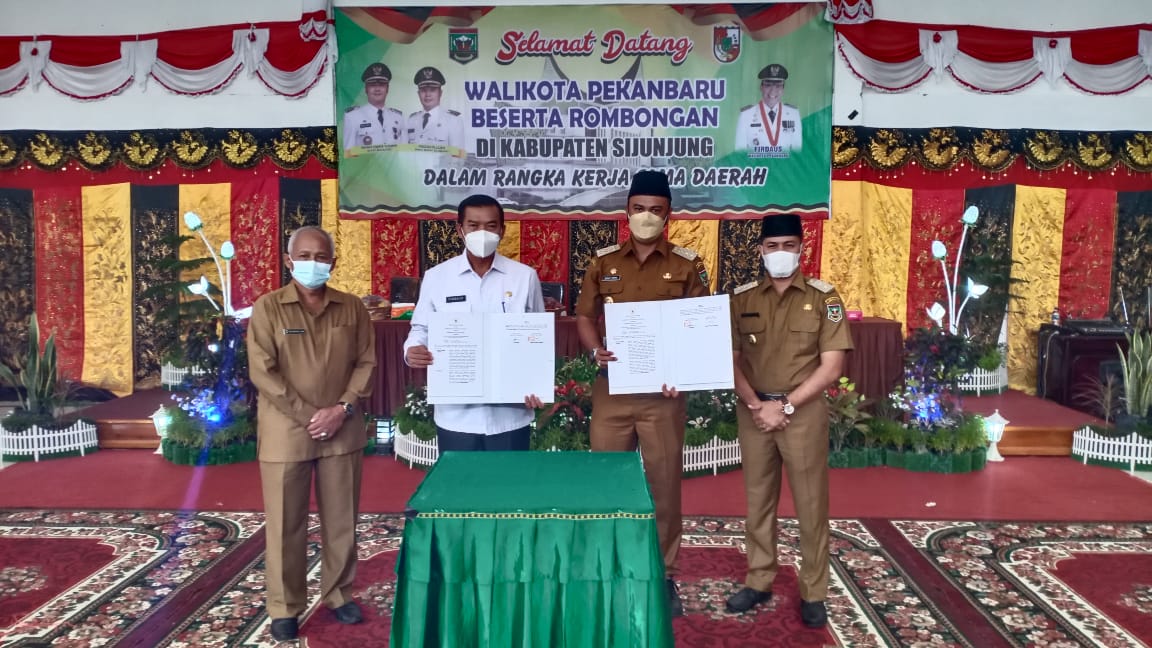 Jalin MoU dengan Pemko, Bupati Sijunjung Sebut Pekanbaru Sebagai Pasar Terbesar Sumatera