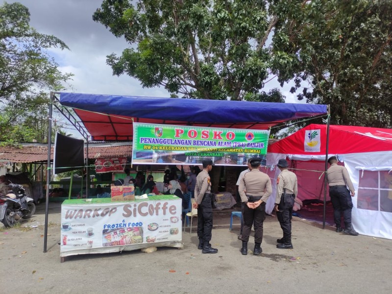 Banjir di Rumbai Mulai Surut, Polisi Terus Lakukan Patroli dan Pemantauan