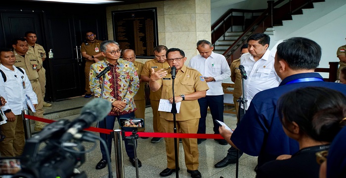 Tito Karnavian : Kepala Daerah Pelajari Kriteria MBR untuk Kebijakan Pembebasan BPHTB dan Retribusi PBG