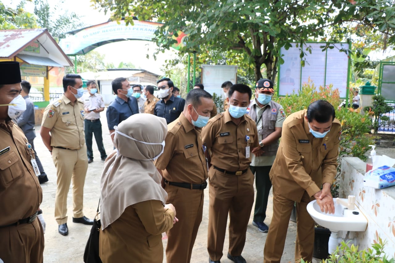 Wali Kota Pekanbaru Pastikan Sekolah Terapkan Prokes Saat Pembelajaran Tatap Muka