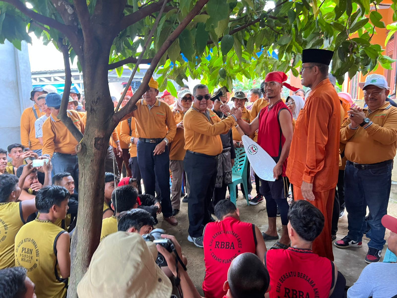 Didukung Penuh Anies Baswedan, Edy Natar Lepas Dua Jalur di Nagori Kopah Teluk Kuantan