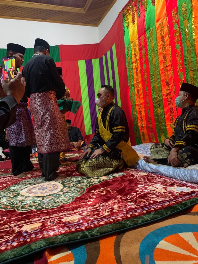Kapolresta Pekanbaru Kombes Pol Dr Pria Budi SIK MH Diberikan Gelar Datuk Intan Batuah