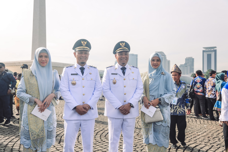 Usai Retreat di Magelang, Walikota Pekanbaru Disambut Tepuk Tepung Tawar dan Buka Puasa Bersama