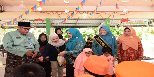 Ricana Djayanti Hambali Dampingi Pj Ketua TP-PKK Provinsi Riau yang Lakukan Kunjungan Kerja di TK Pertiwi, Kecamatan Bangkinang Kota