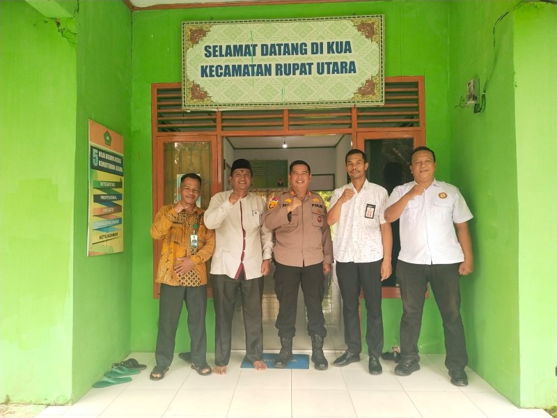 Polsek dan KUA Rupat Utara Bahas Pencegahan Pernikahan Dini dan Perceraian