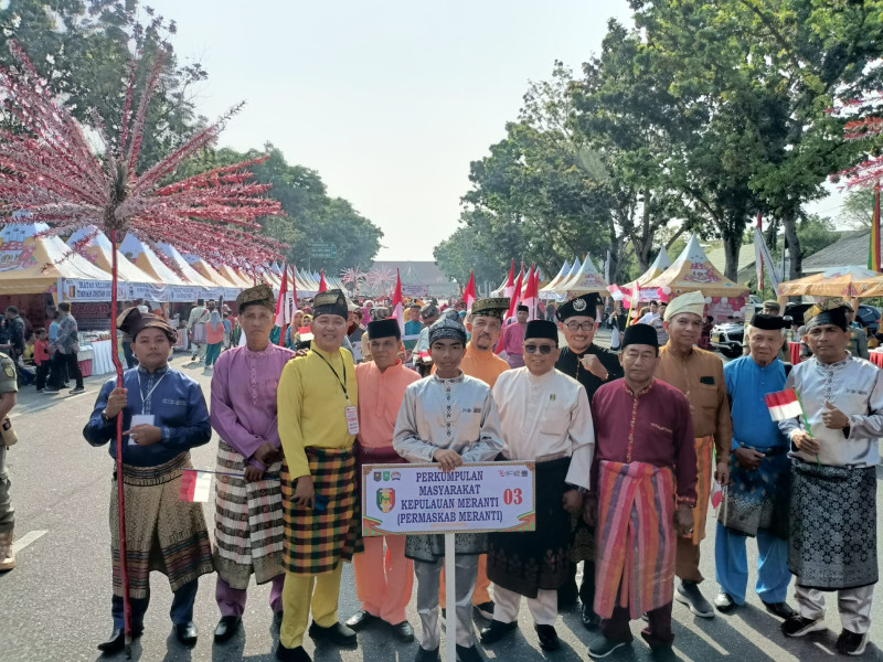 Ambil Bagian di Parade Bhineka Tunggal Ika, Permaskab Meranti Live Cooking Gobak