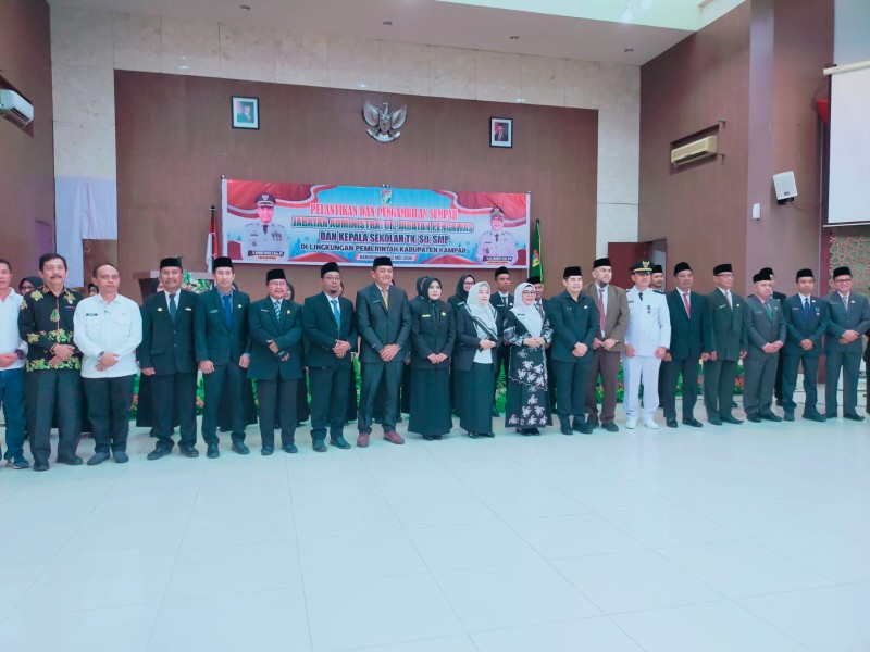 17 Pejabat Baru Kampar Dilantik, Wabup Tekankan Amanah dan Integritas
