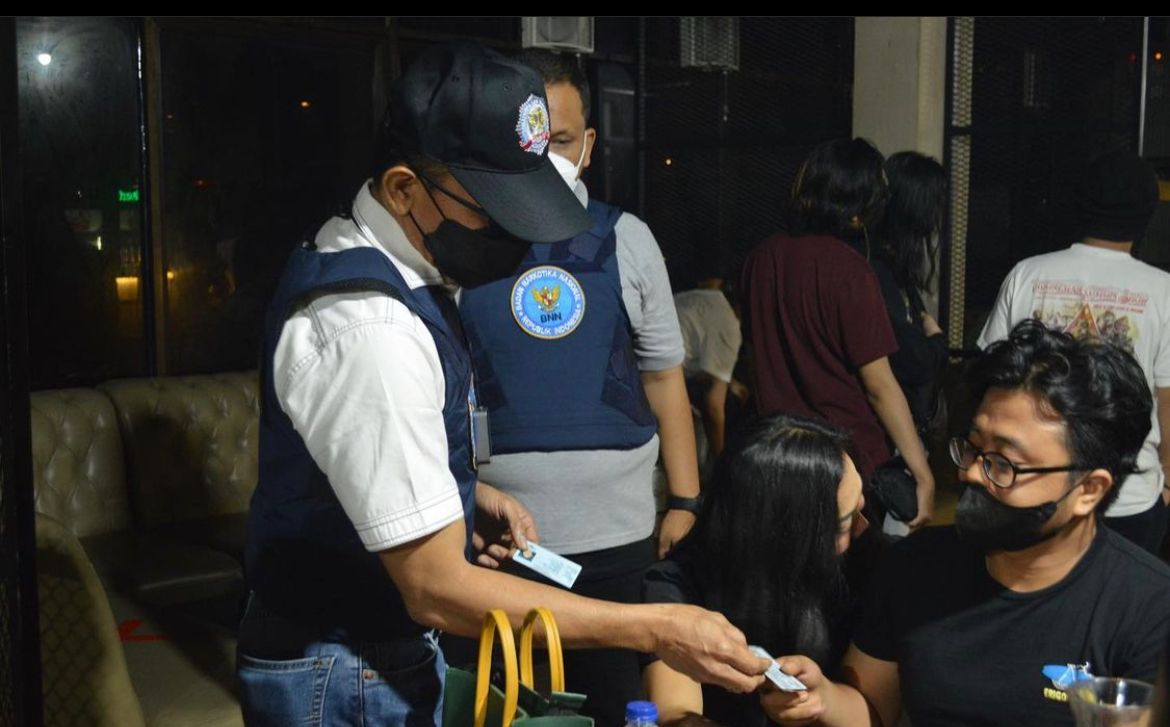 BNNP Riau Gelar Operasi Anti Narkoba di Tempat Hiburan Malam, 13 Orang Positif Hasil Tes Urine