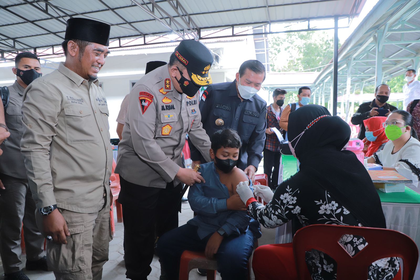 Kolaborasi PWNU - Pemko Pekanbaru - Polda Riau, Puluhan Masyarakat Dapat Vaksinasi Gratis Dua Hari