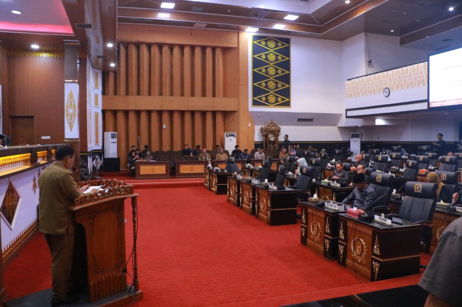 Wawako Pekanbaru Sampaikan LKPj 2024, DPRD Diminta Beri Masukan untuk Kemajuan Kota