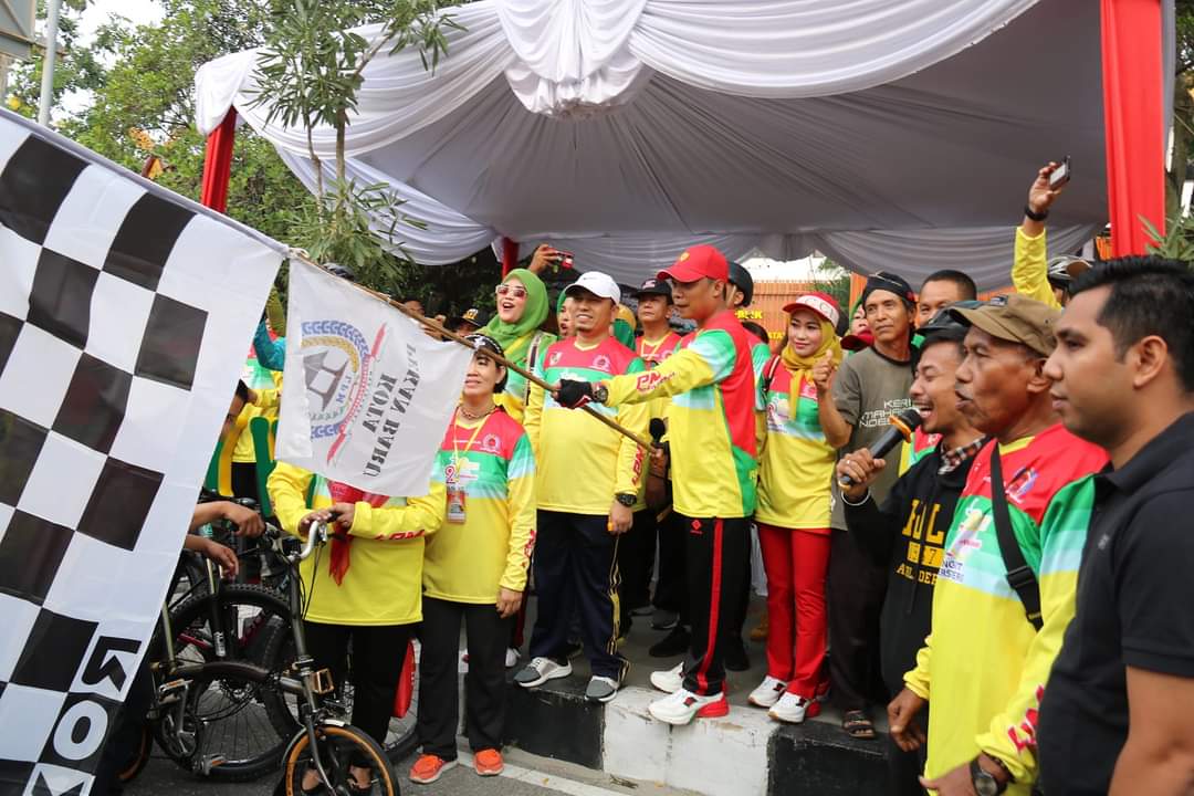 Semarakkan Hari Jadi Pekanbaru ke-239, Pj Wali Kota Pekanbaru Gowes Bersama Masyarakat