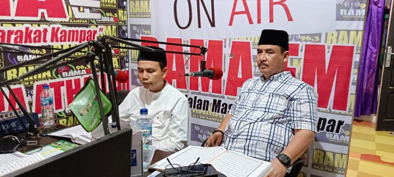 Anggota DPRD Kampar Juswari Ramaikan Tadarusan di Radio Rama FM