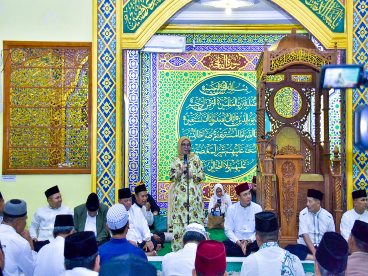 Wakil Bupati Kampar Misharti Safari Ramadhan Bersama Gubernur Riau di Desa Pandau Permai