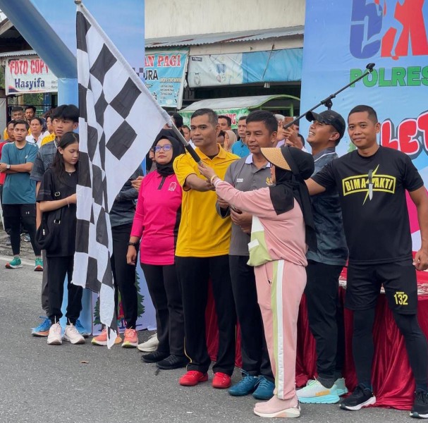 Bupati Kampar dan Forkopimda Lepas Kurhitla Fun Run 5K, Peserta Sangat Antusias