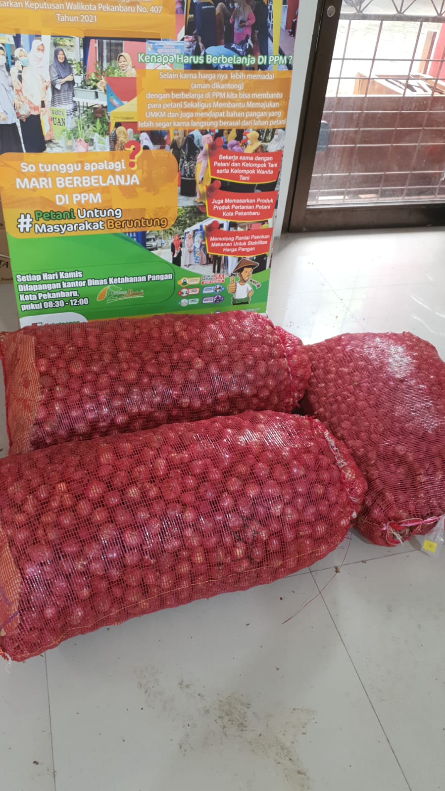 Disketapang Pekanbaru Jual Bawang Merah Hanya Rp25 ribu per Kg