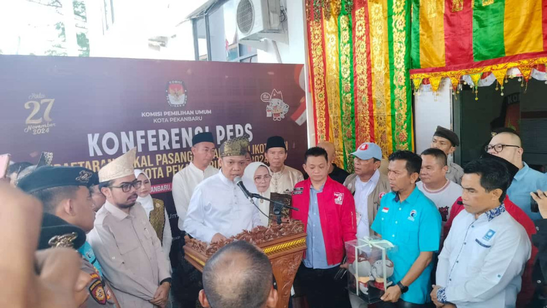 Pasangan Muflihun - Ade Hartati Resmi Daftar ke KPU