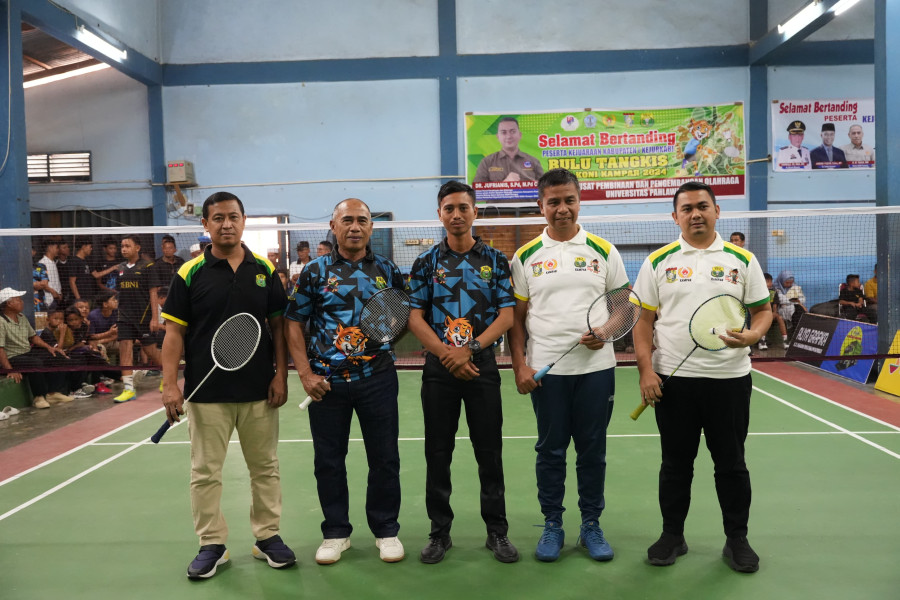 Hari Kedua, Kejurkab Bulu Tangkis Tahun 2024 Berjalan Lancar dan Nanti Malam Penutupan