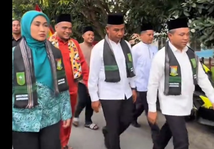 Perhatian Terhadap Kampar, Gubri Gelar Safari Ramadhan di Pulau Birandang