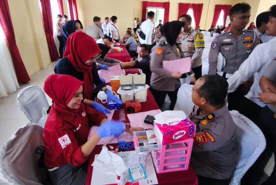 Donor Darah Polres Kampar, dr Rica Amalia: Setetes Darah Kita, Nyawa Bagi Sesama