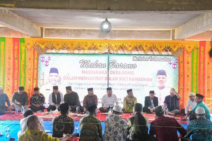 Sambut Ramadhan, Anggota DPRD Kampar Habiburrahman Makan Bersama Masyarakat Domo