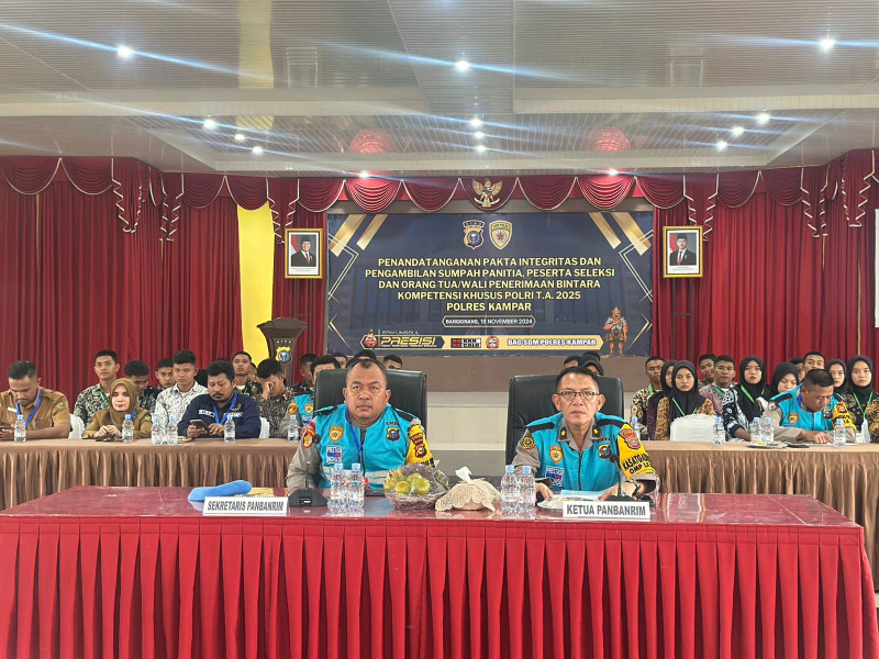 Polres Kampar Ikuti Penandatangan Pakta Integritas dan Sumpah Pansel Penerimaan Bakomsus Polri
