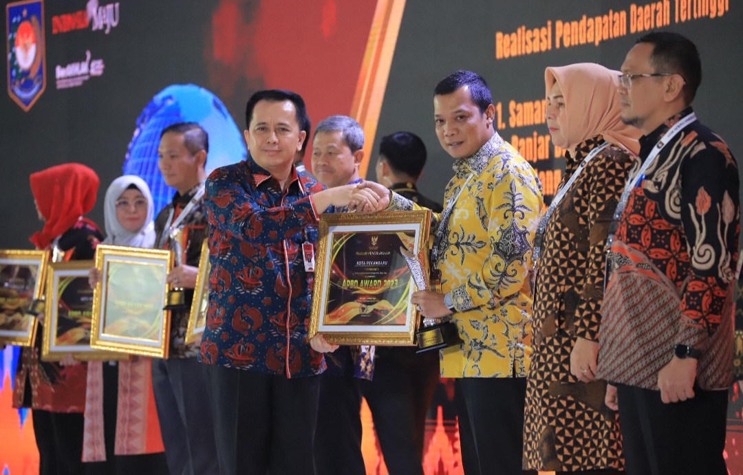 Pemko Pekanbaru Borong Dua Pengharagaan Dalam Ajang APBD Award 2023