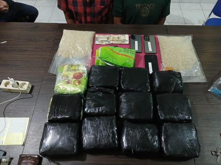 Enam Kurir Narkoba Dibekuk, 12 Kg Sabu dan 10 Ribu Ekstasi Disita
