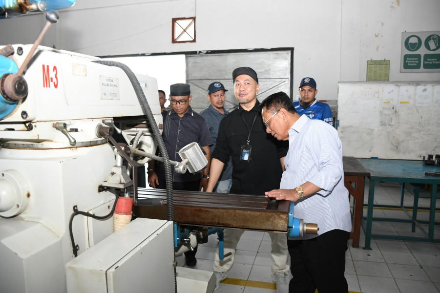 Bupati Rohil Apresiasi Kapal Buatan Polbeng