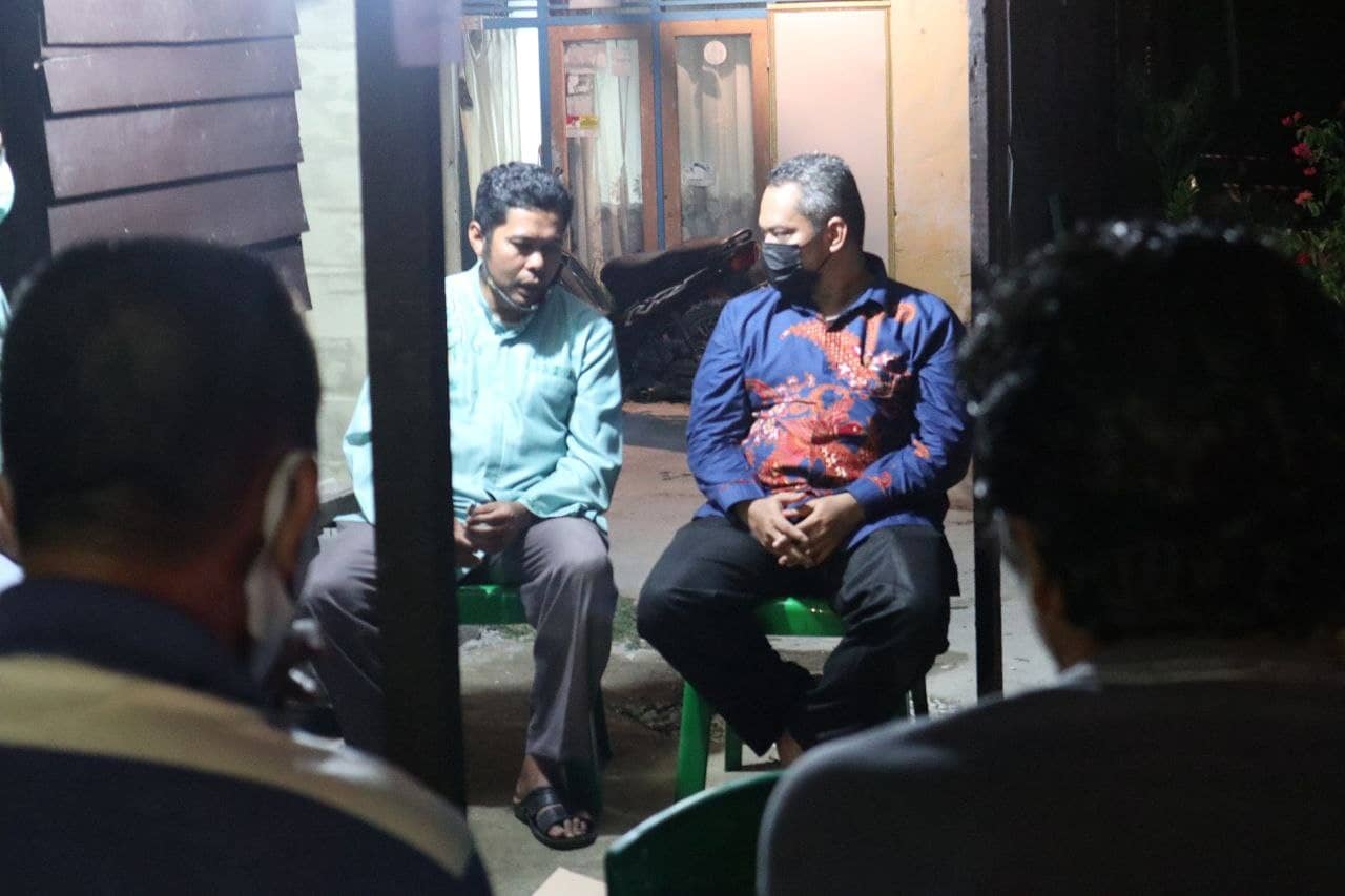 Ketua DPRD Pekanbaru Resmikan Pos Ronda di Kelurahan Wonorejo