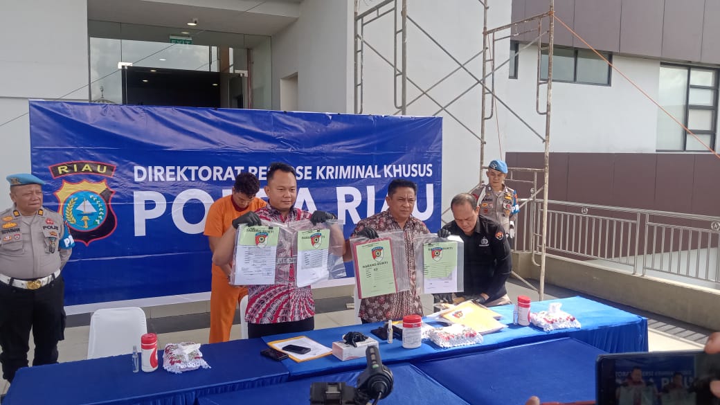 Modus Debitur Topengan Penerima KUR, Polda Riau Tangkap Mantan Karyawan BUMN