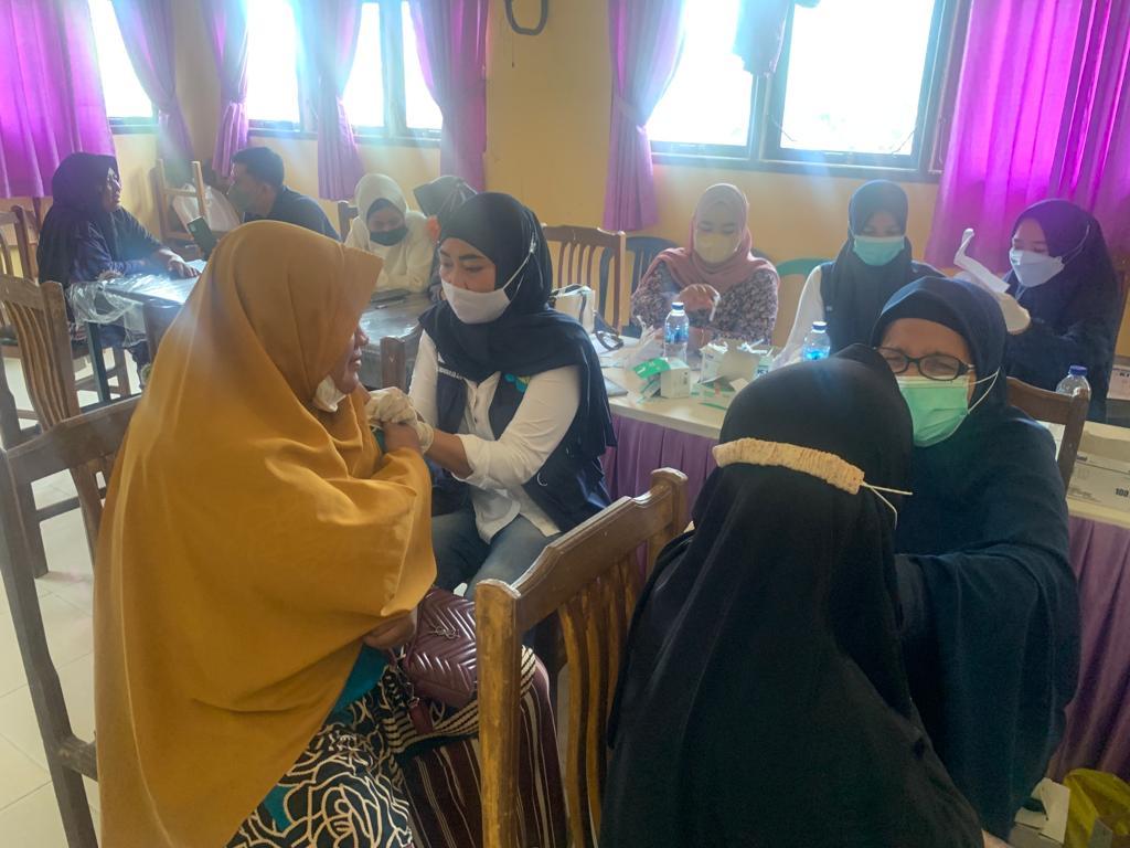 Ribuan Masyarakat Tiga Desa Kecamatan Tapung, Ikut Vaksinasi Massal