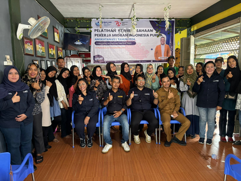 Mandiri di Kampung Sendiri, Kenapa Harus ke Luar Negeri