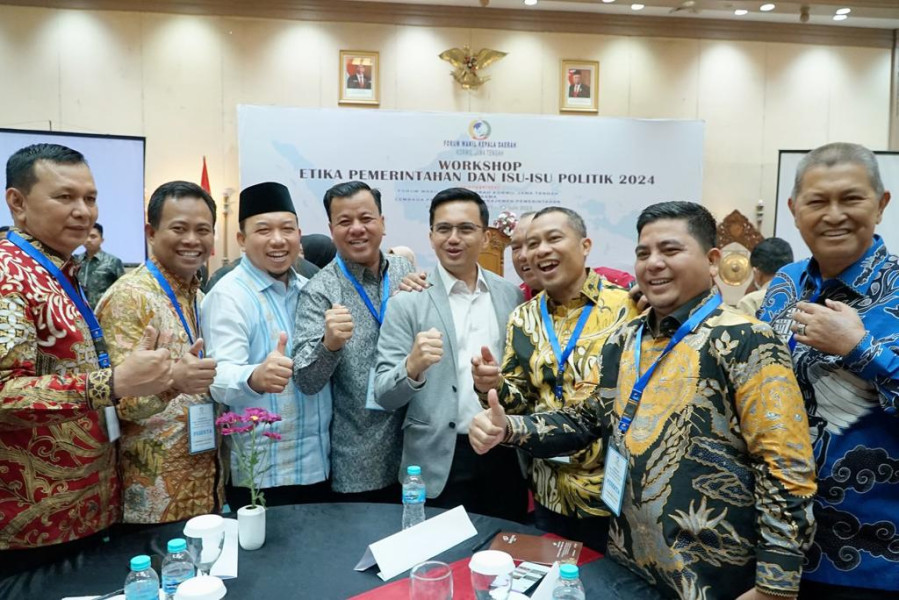 Wabup Rohil Hadiri  Workshop Etika Pemerintah dan Isu-isu Politik 2024 di Solo