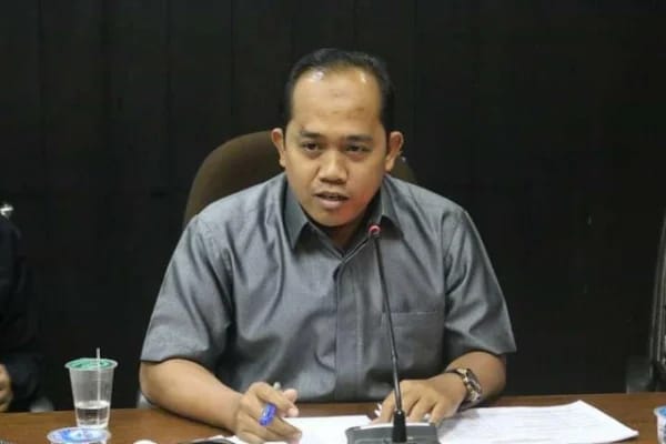 Sekretaris Komisi I Pertanyakan Izin Pengelolaan Pasar Bawah Pekanbaru
