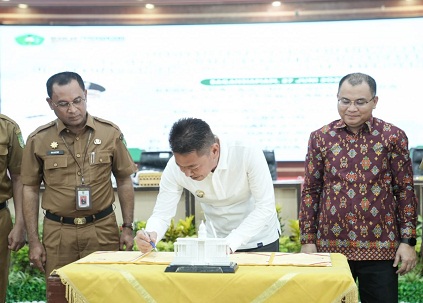 Bupati Rohil Teken MoU dengan Universitas Lancang Kuning Riau