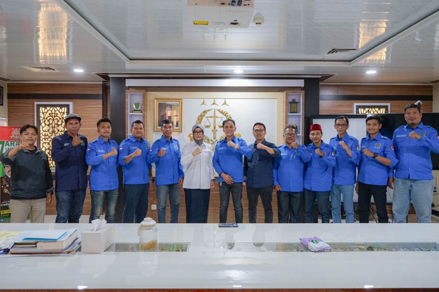 Kejari dan PWI Pekanbaru Sepakat Perkuat Kolaborasi Edukasi Hukum untuk Masyarakat