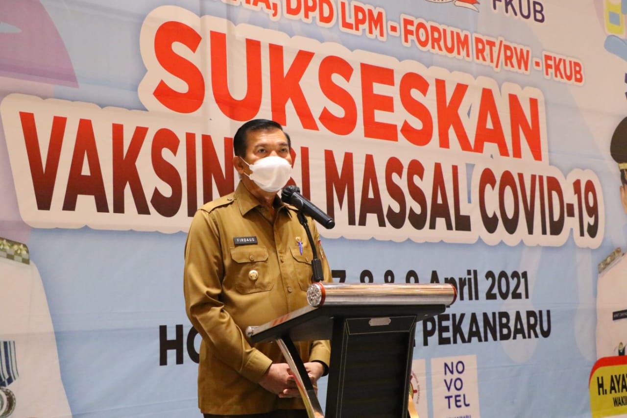 Wali Kota Tinjau Vaksinasi Massal yang Digelar FKUB dan LPM