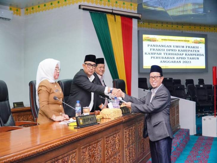 DPRD Kampar Laksanakan Sidang Paripurna Pandangan Umum Fraksi Terhadap Ranperda Perubahan APBD 2023