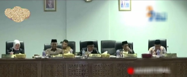 DPRD Kampar Berikan Catatan Kepada Pemkab Dalam Rapat Paripurna Penyampaian Pandangan Umum Fraksi Saat RPP APBD 2022