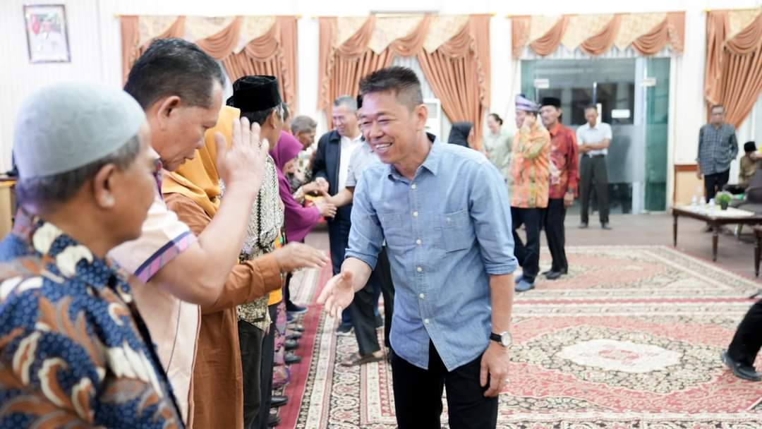 Bupati Rohil Kukuhkan Pengurus IKA SMA Negeri 360 Plus Bagansiapiapi