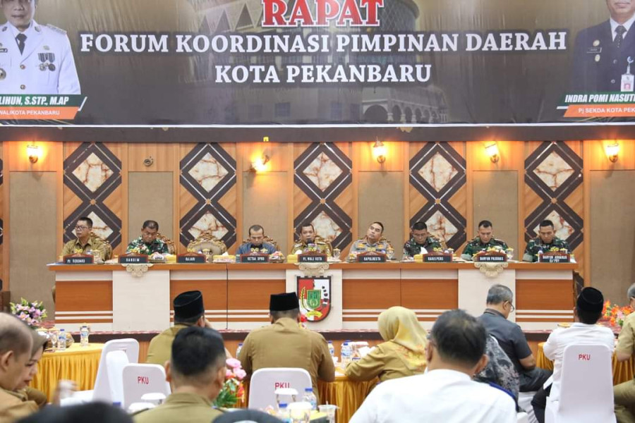 Pj Wali Kota Pekanbaru Bahas Isu Strategis Bersama Forkopimda