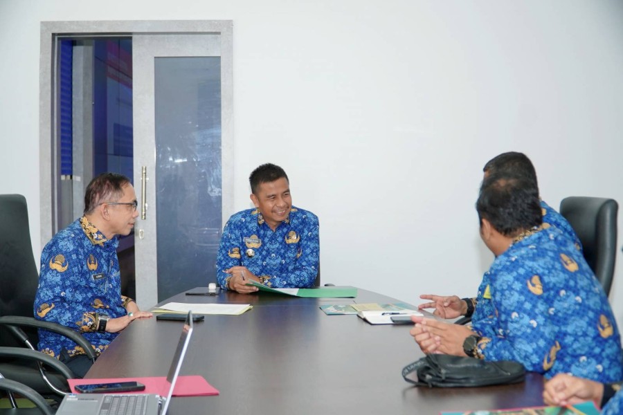 Bupati Kampar Terima Kunjungan Silahturahmi Kepala BPN Kampar Laporkan Perihal Program Pemerintah Pusat