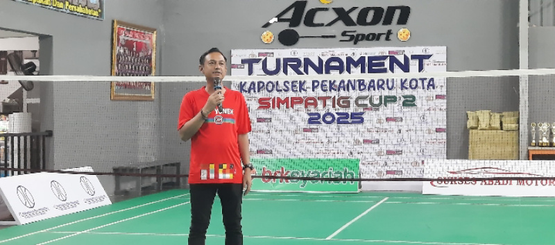 Polsek Pekanbaru Kota Gelar Kejuaraan Bulutangkis Simpatig Cup 2025